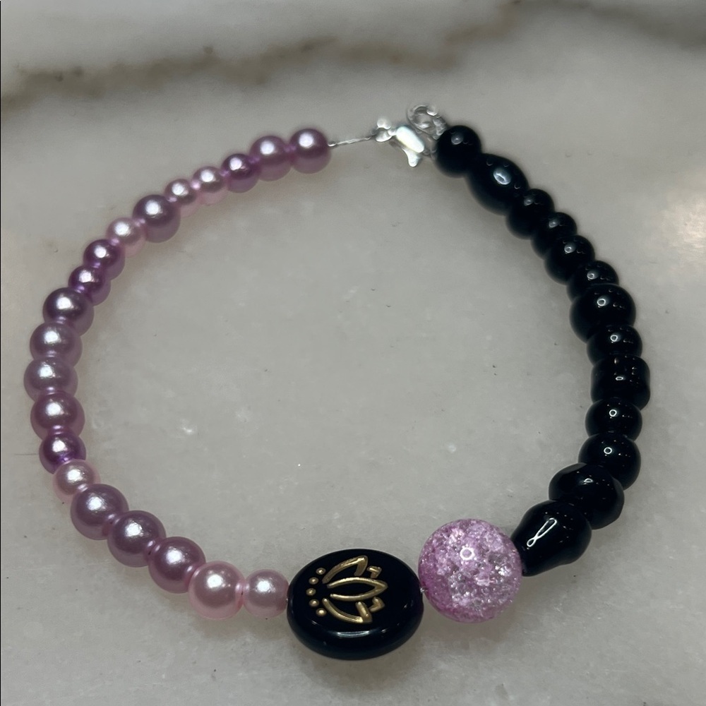 Chic Black and Pink Beaded Bracelet